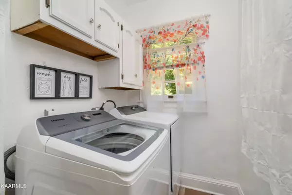 1243 Exeter Ave Knoxville, TN 37921