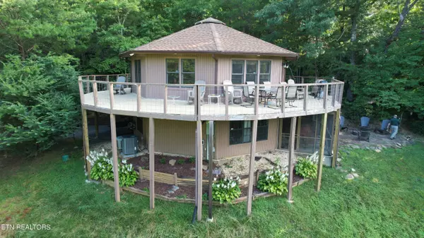 Escape to Tranquil Luxury: A Closer Look at 3709 Eagle LN, Gatlinburg,Ken Herod