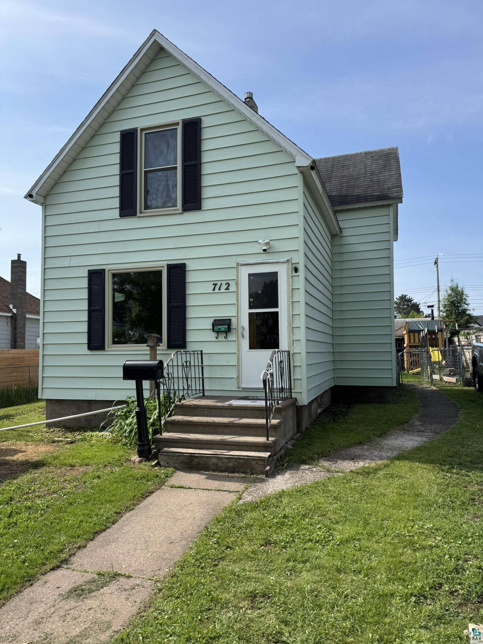 712 8th Ave, Two Harbors, MN 55616