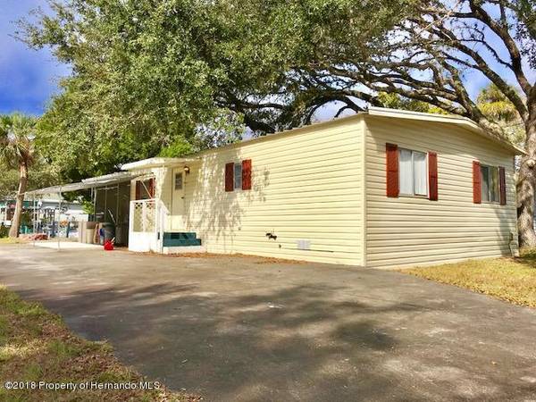 6126 Island Drive, Weeki Wachee, FL 34607