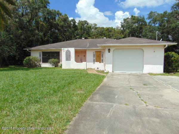 7721 Holiday Drive, Spring Hill, FL 34606