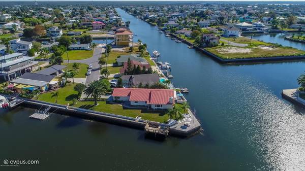 3180 Gulf Coast Drive, Hernando Beach, FL 34607