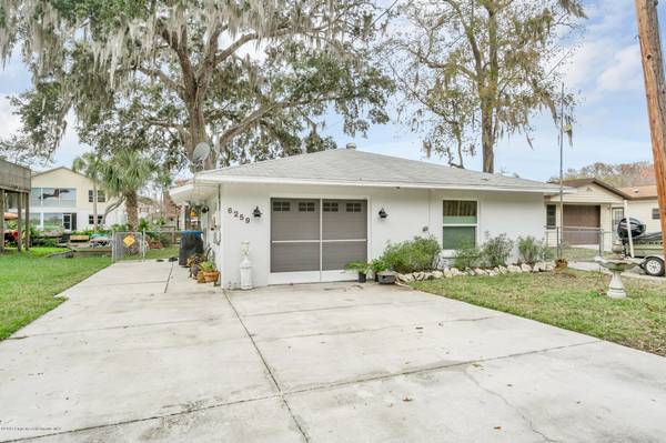 6259 Waverly Road, Weeki Wachee, FL 34607