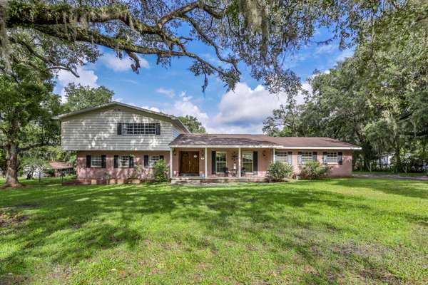 917 Hammock Road, Brooksville, FL 34601