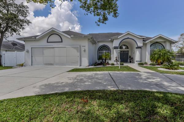 8048 Spanish Oak Drive, Spring Hill, FL 34606