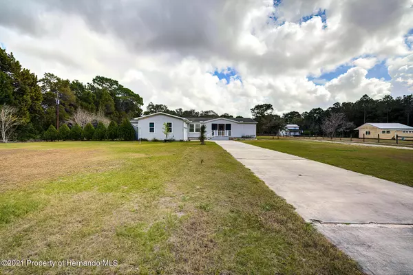 Spring Hill(pasco), FL 34610,18334 Oaklawn Drive