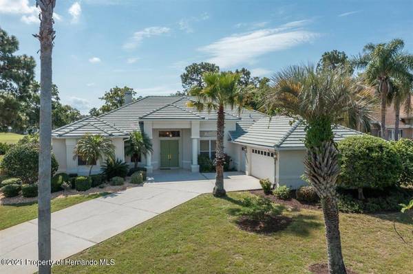 8464 Penelope Drive, Weeki Wachee, FL 34613