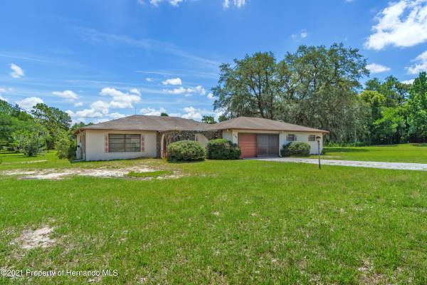 2044 Marble Avenue, Spring Hill, FL 34609