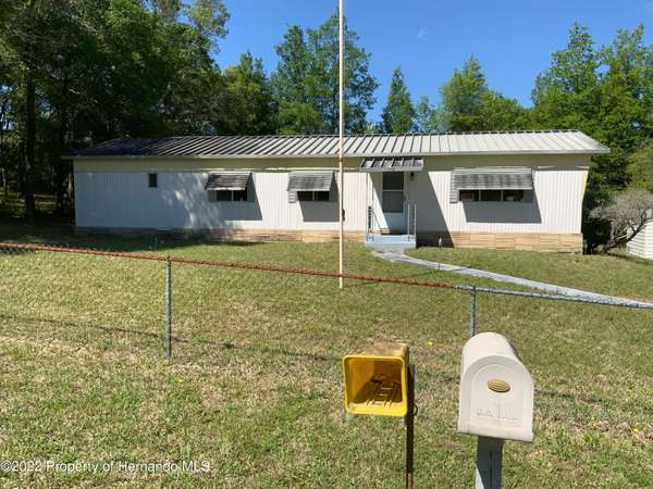 130 N West Avenue, Inverness, FL 34453