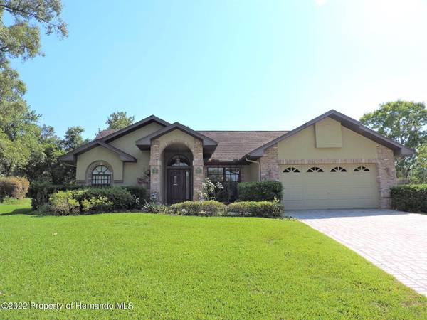 62 Forest Wood Court, Spring Hill, FL 34609