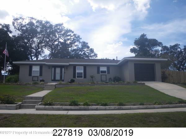 7318 Holiday Drive, Spring Hill, FL 34606