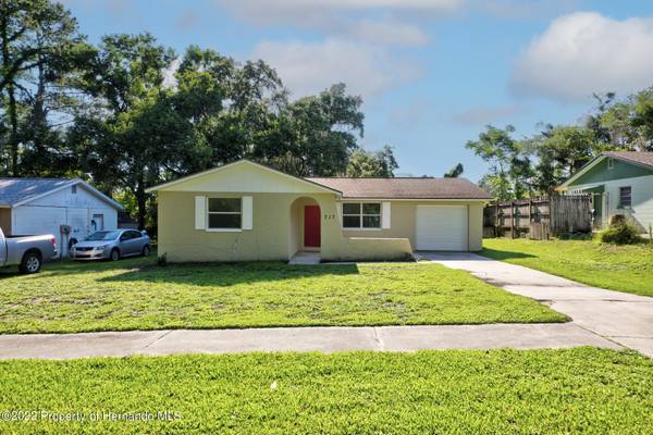 717 Hale Avenue, Brooksville, FL 34601