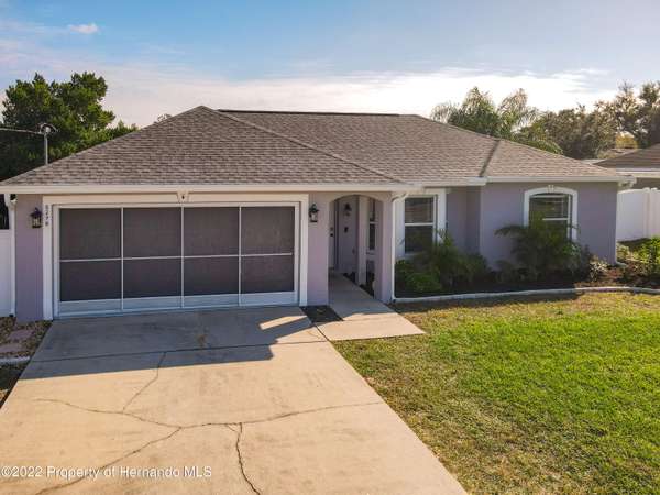 5276 Deltona Boulevard, Spring Hill, FL 34606