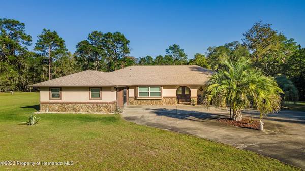 11383 Turner Avenue, Floral City, FL 34436