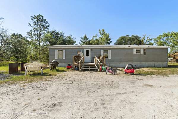 12040 Sunshine Grove Road, Brooksville, FL 34614