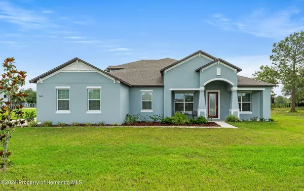 Luxurious Living at its Finest: A Spectacular Corner Lot Home in Spring Hill, FL