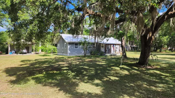 142 Daisy Street, Inglis, FL 34449