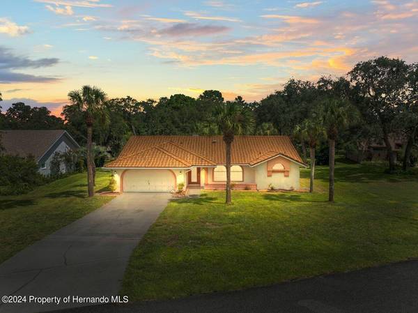 11097 Golden Eagle, Weeki Wachee, FL 34613