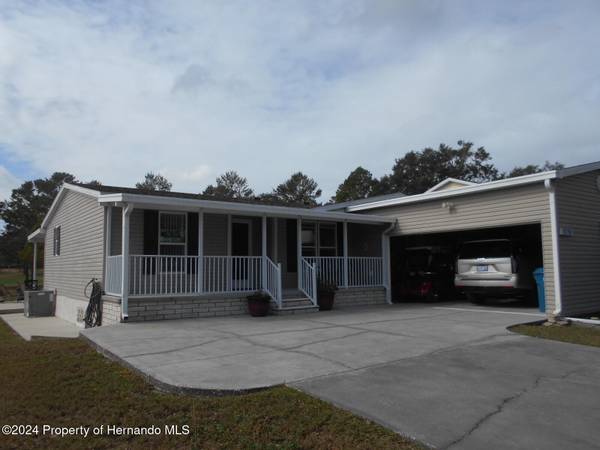 15769 Brookridge Boulevard, Brooksville, FL 34613