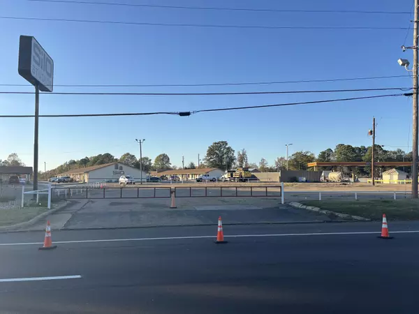 Queen City, TX 75572,303 hwy 59