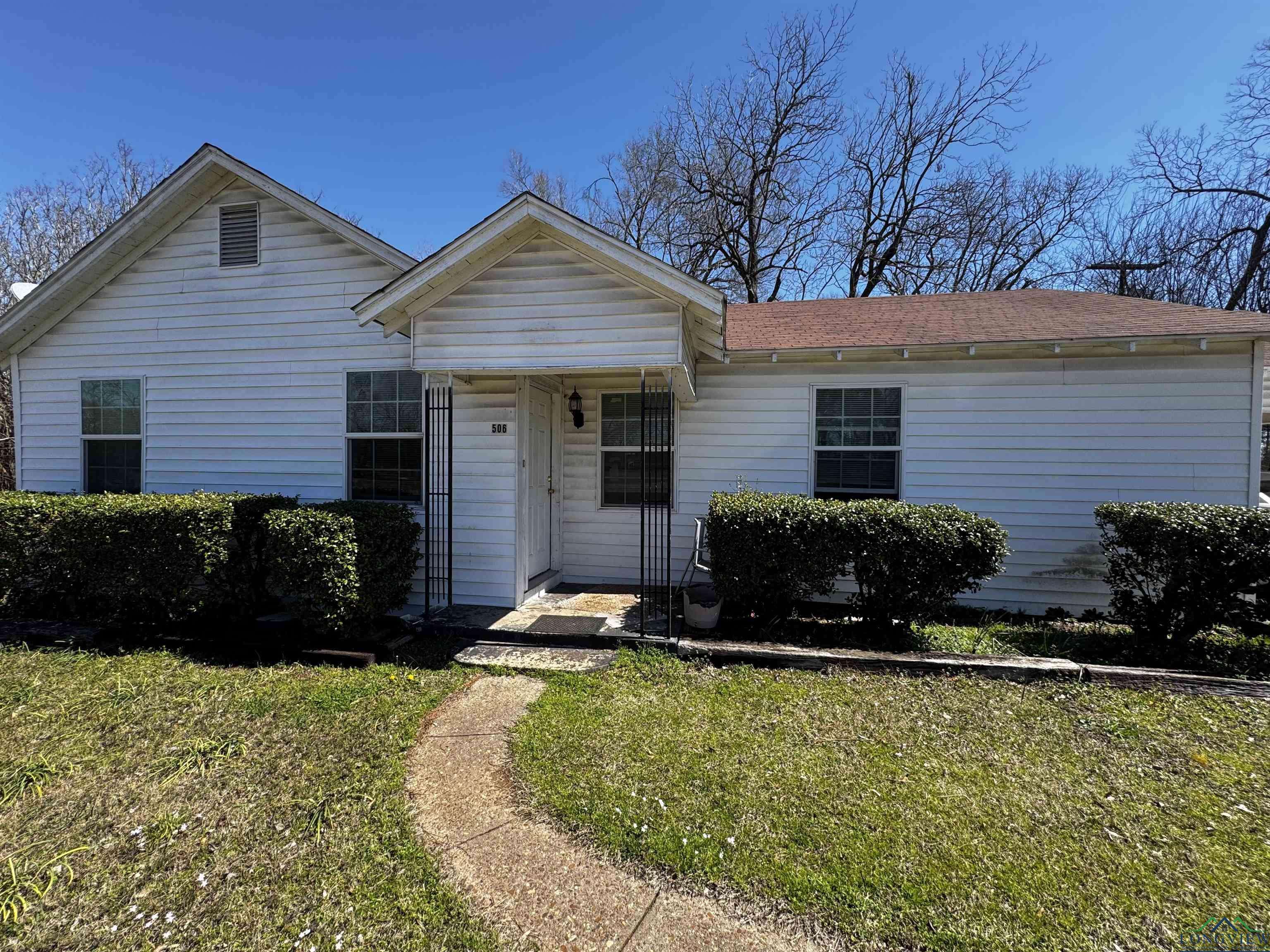 506 E WL Doc Dodson, Naples, TX 75568-0000