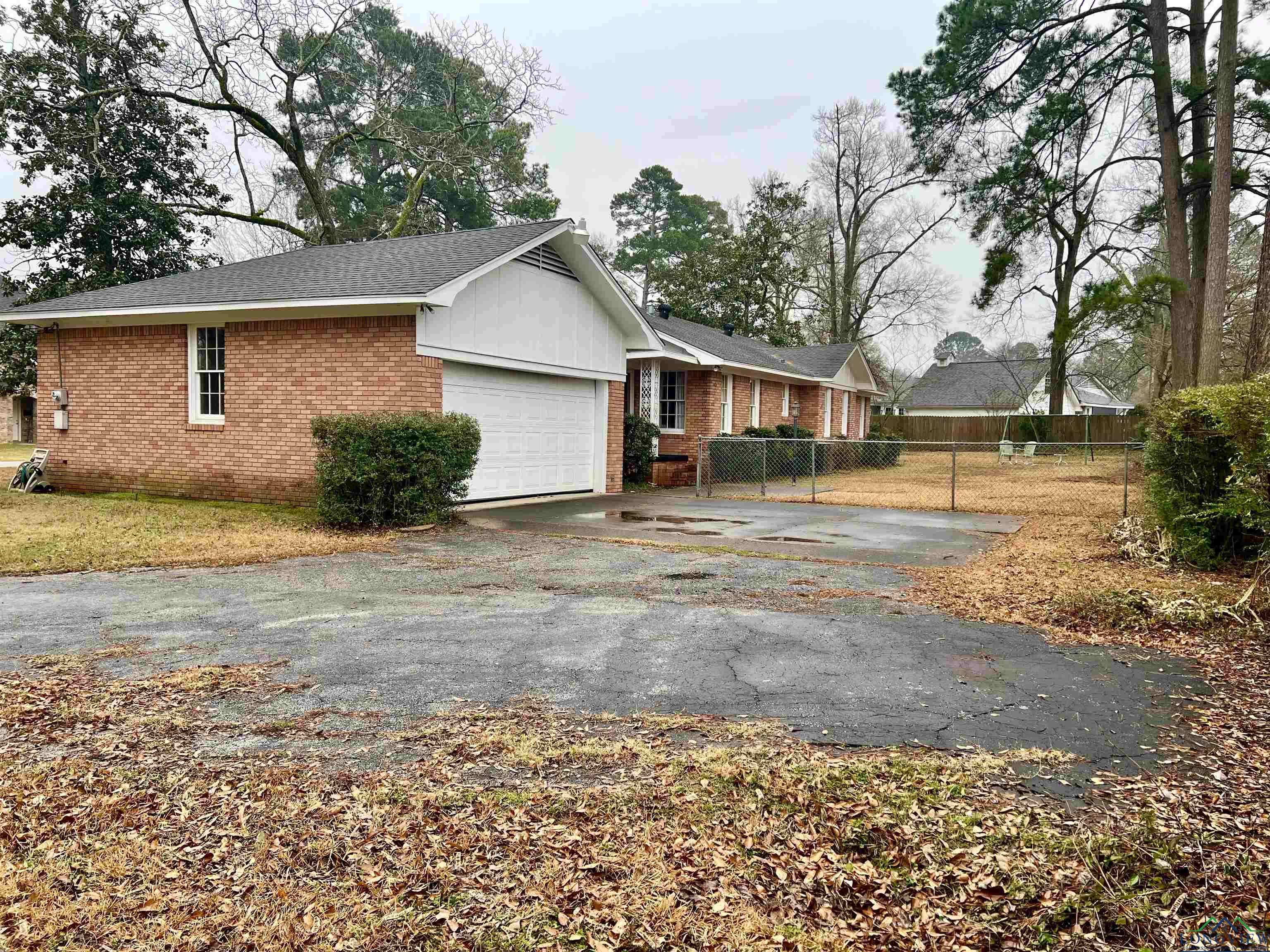 Carthage, TX 75633,715 Alexander