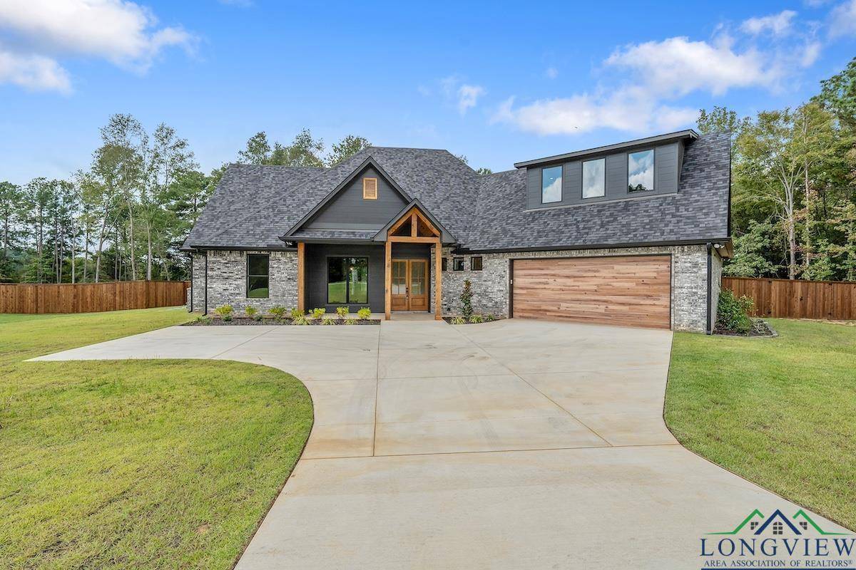 135 Thorn Briar Trail, Longview, TX 75602