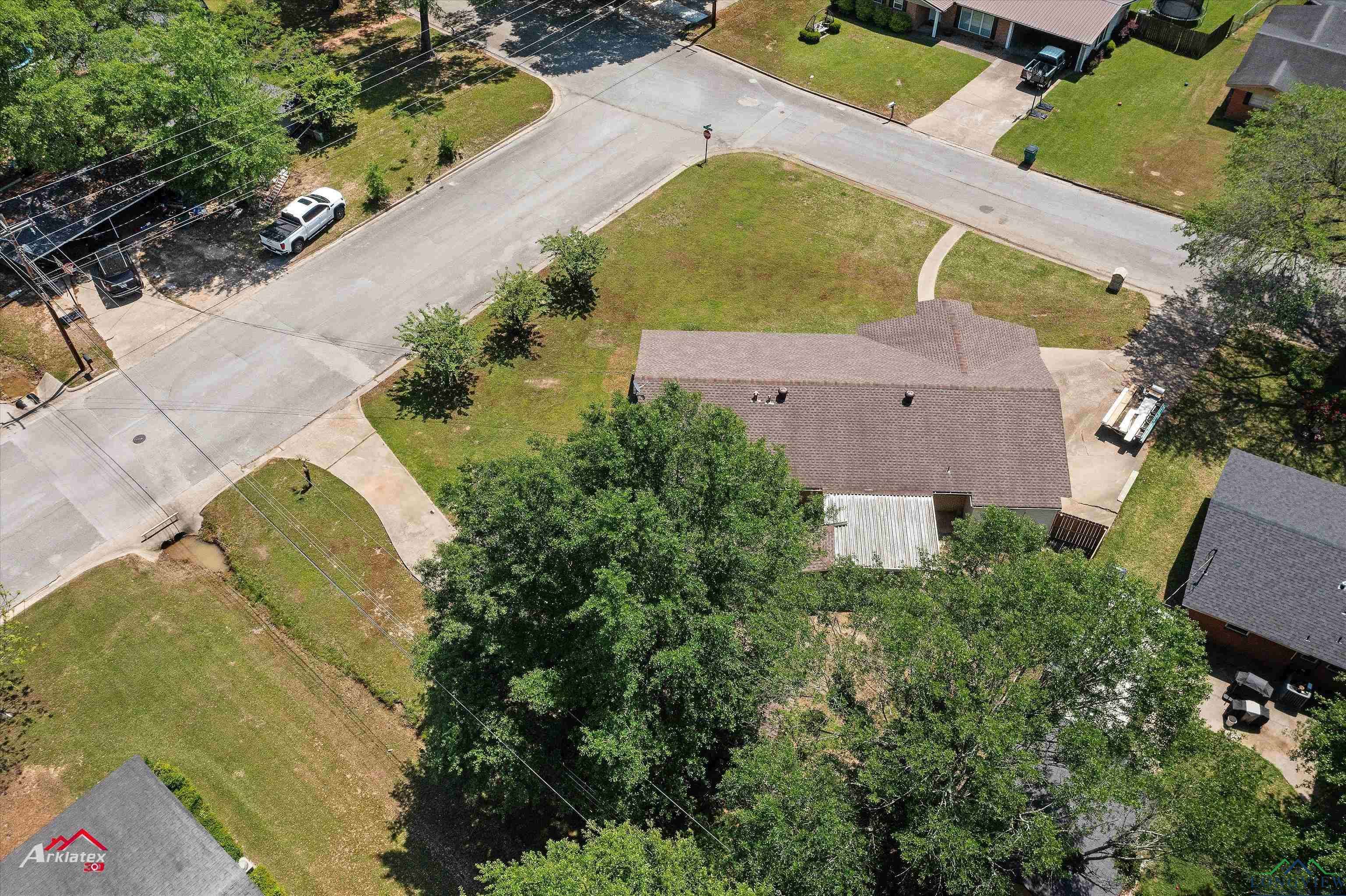 Carthage, TX 75633,1112 Lynnwood