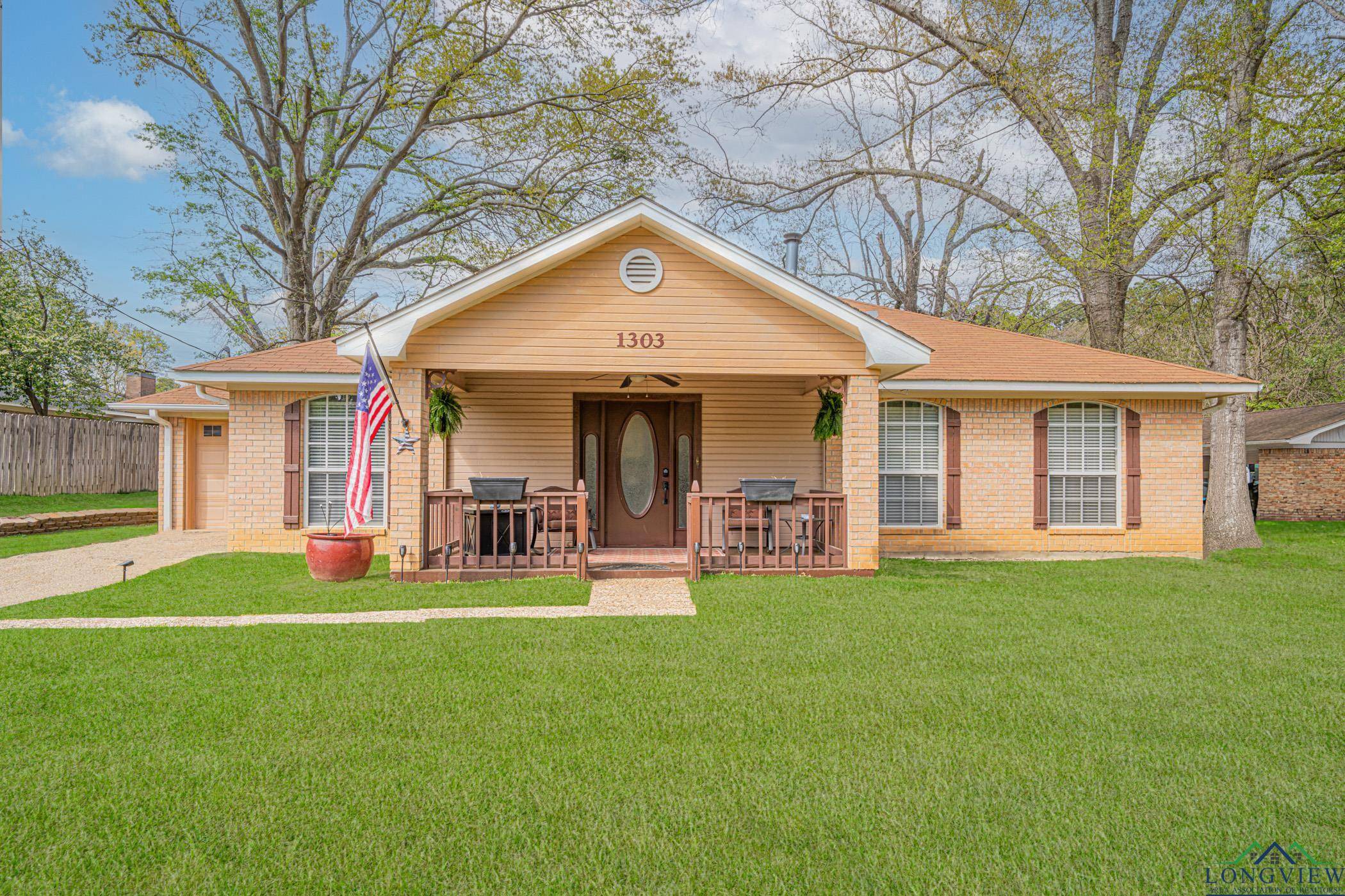 Longview, TX 75605,1303 Garner Lane