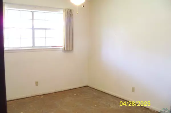 Gladewater, TX 75647,2216 Pinecrest Dr