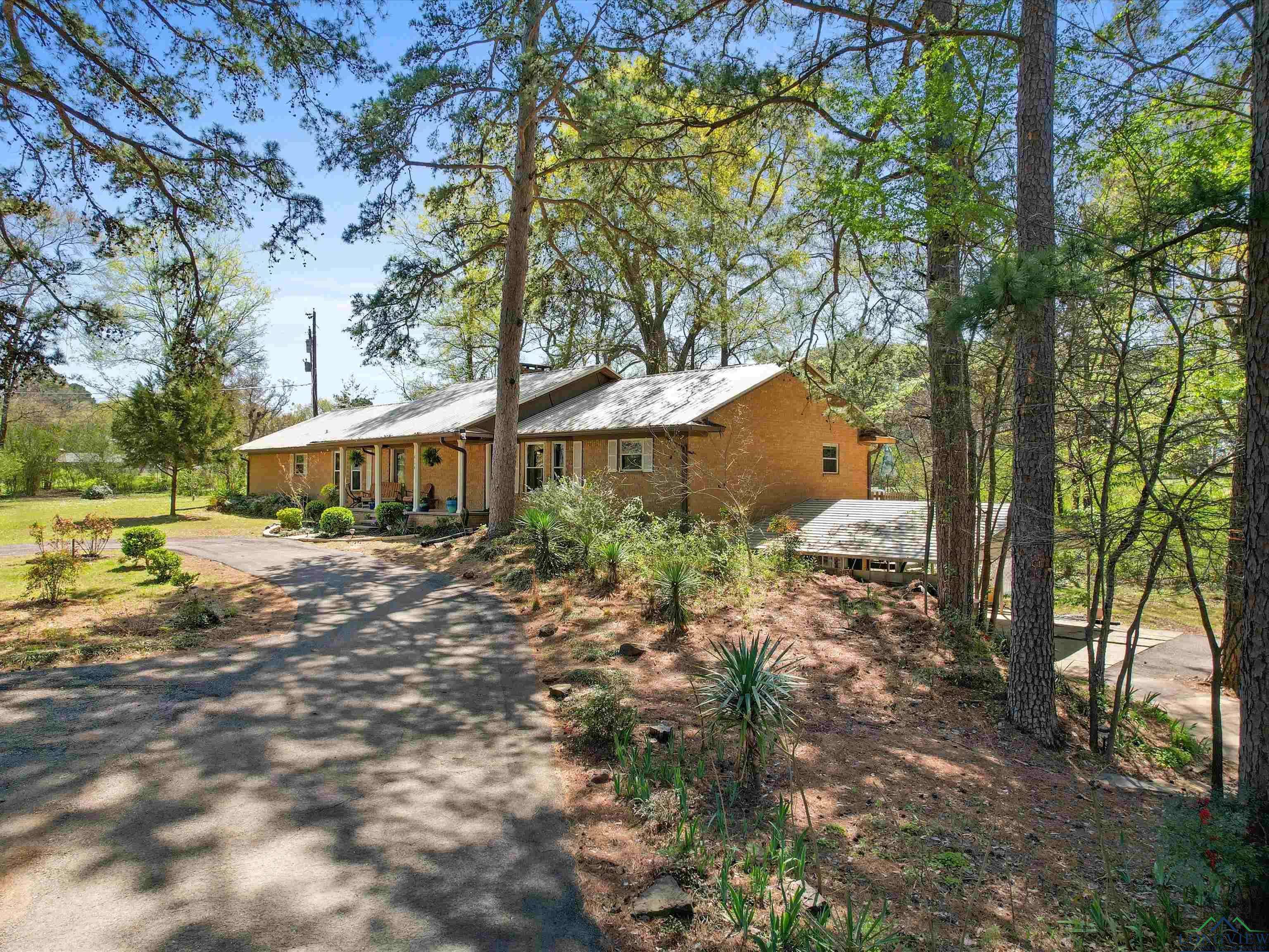 454 COUNTY ROAD 2234, Daingerfield, TX 75638