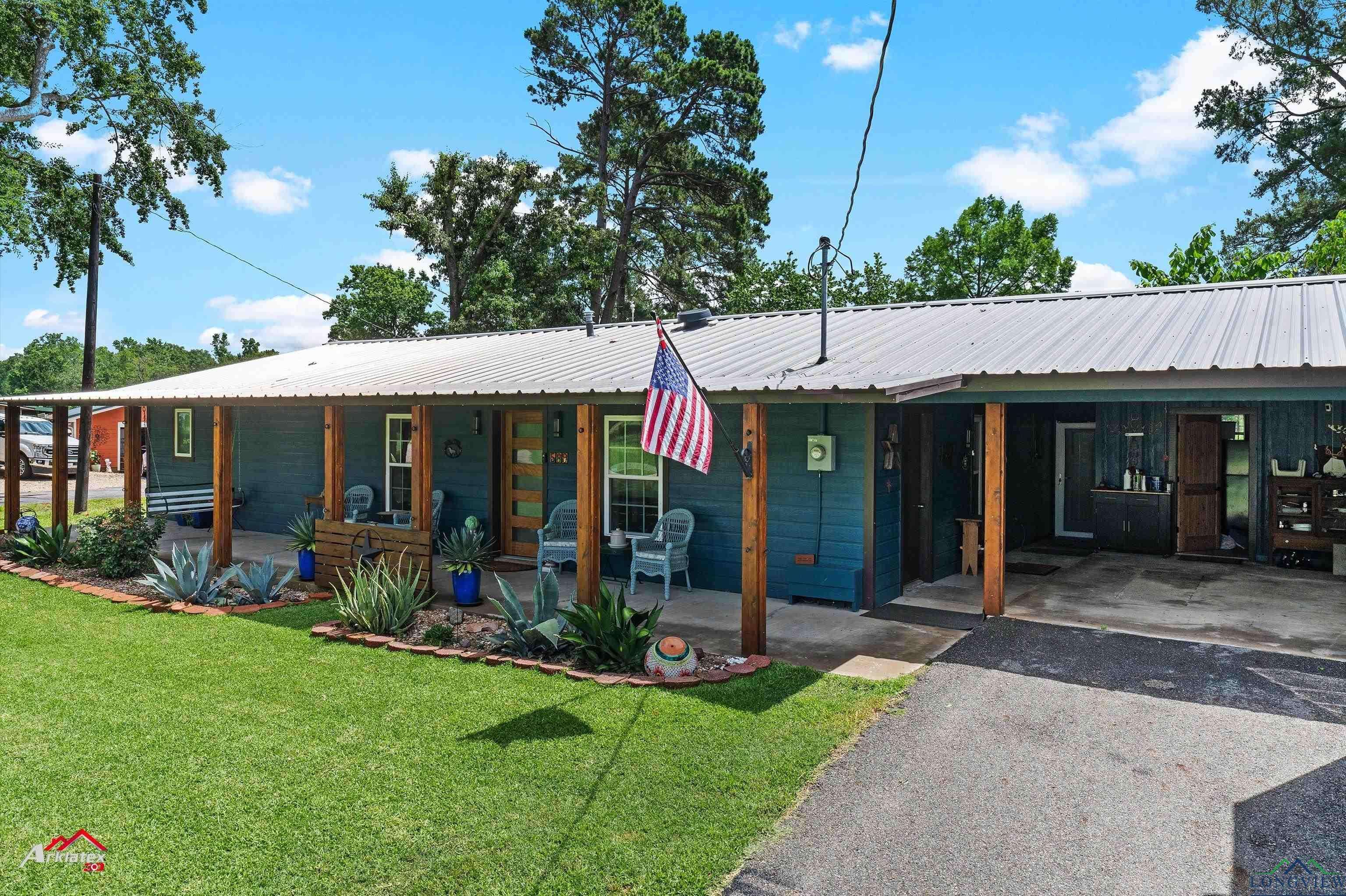 589 County Road 183, Carthage, TX 75633