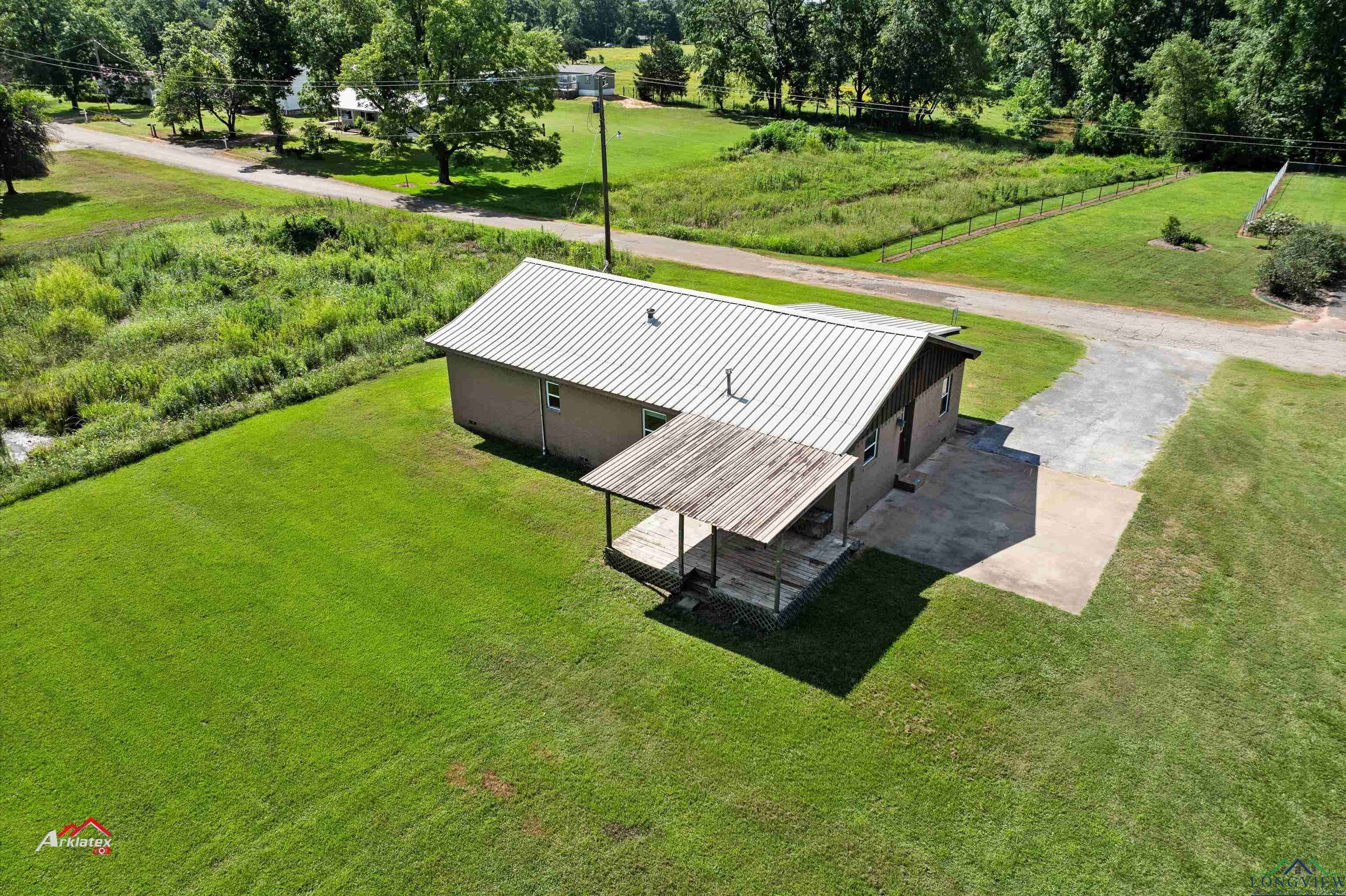 Mount Enterprise, TX 75681,506 W Henderson St