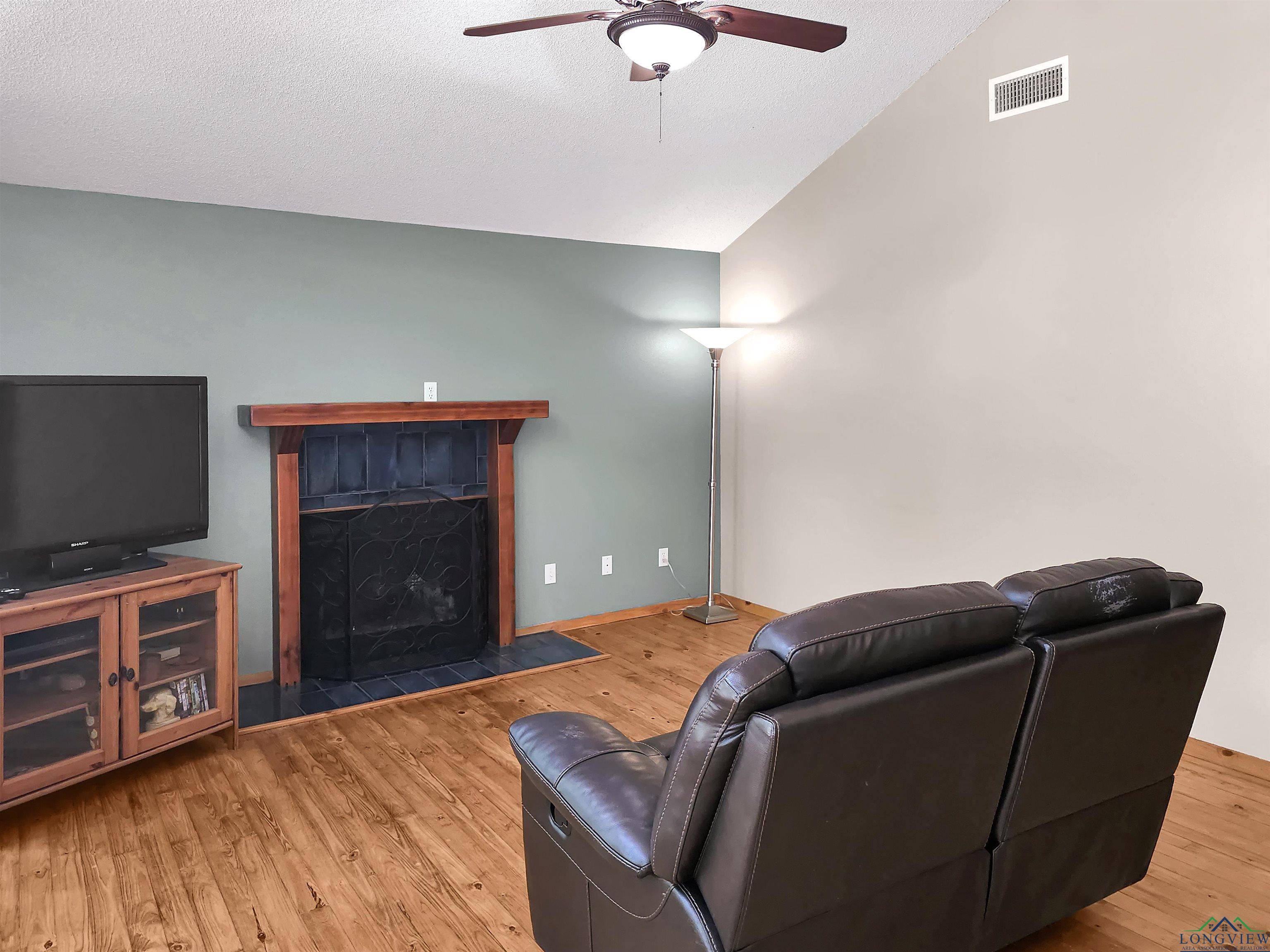 Holly Lake Ranch, TX 75765-7775,168 Knollwood Lane