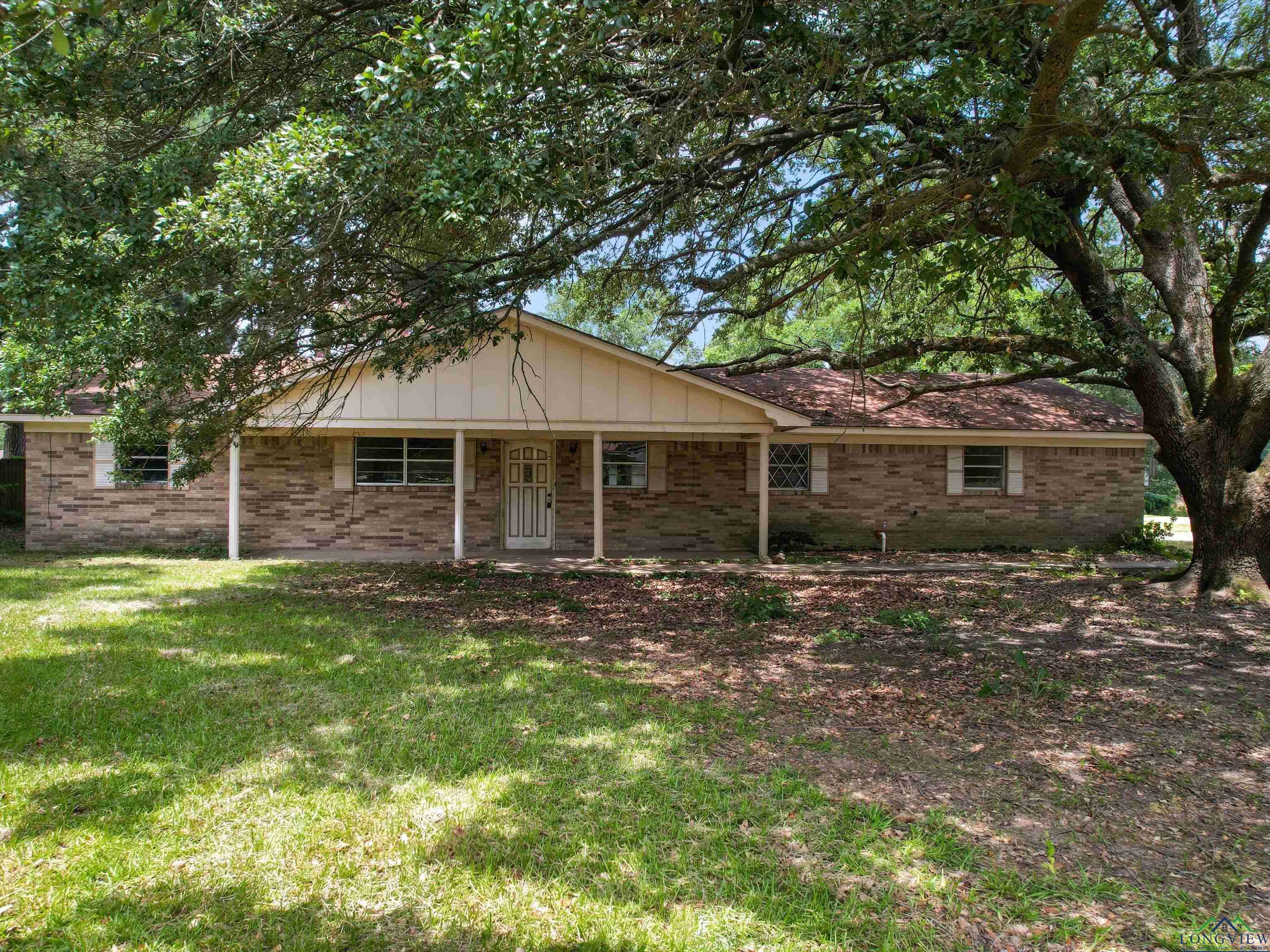 175 Stevens St, Gilmer, TX 75645