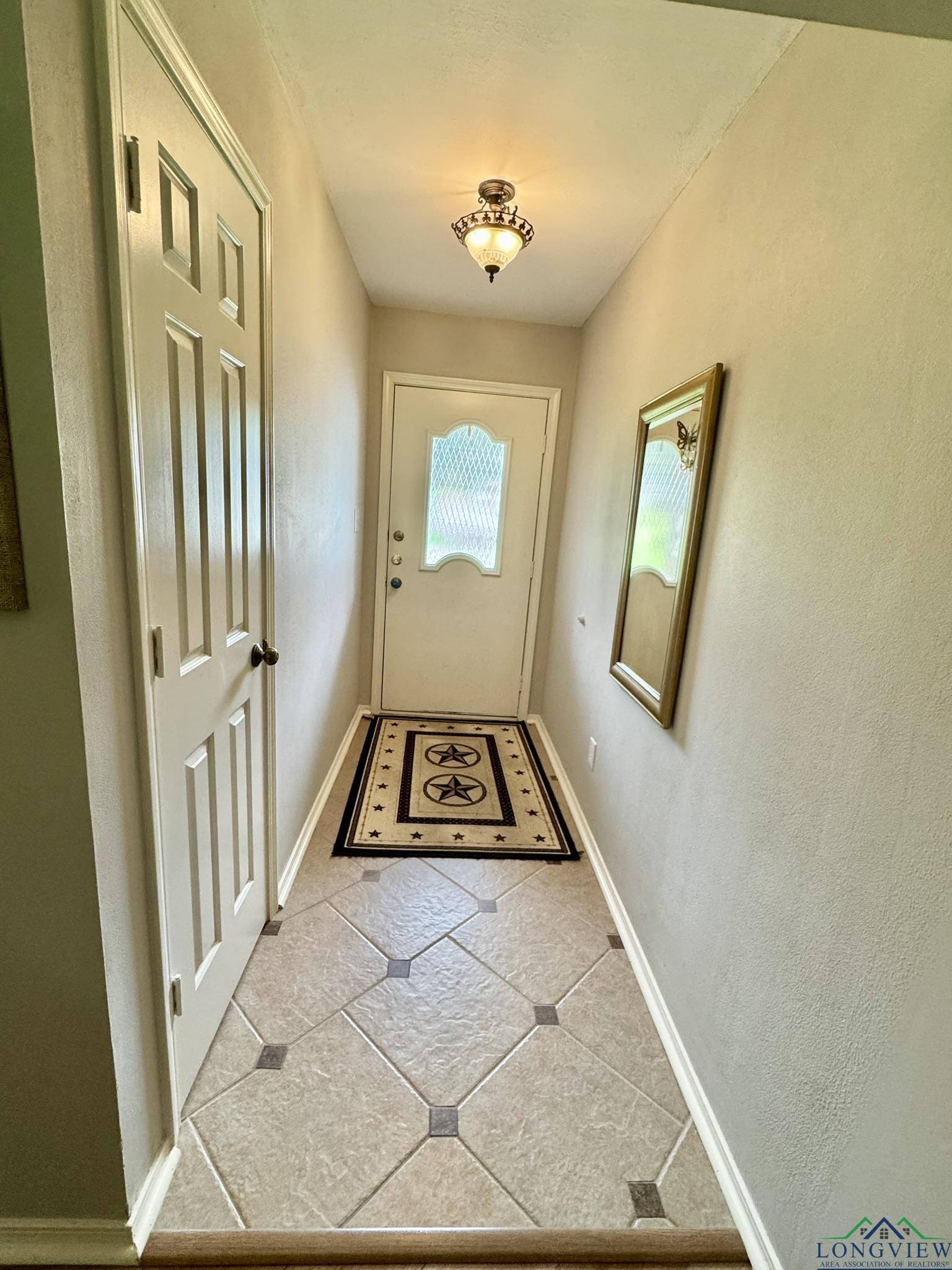 Longview, TX 75604,210 E Twilight Dr