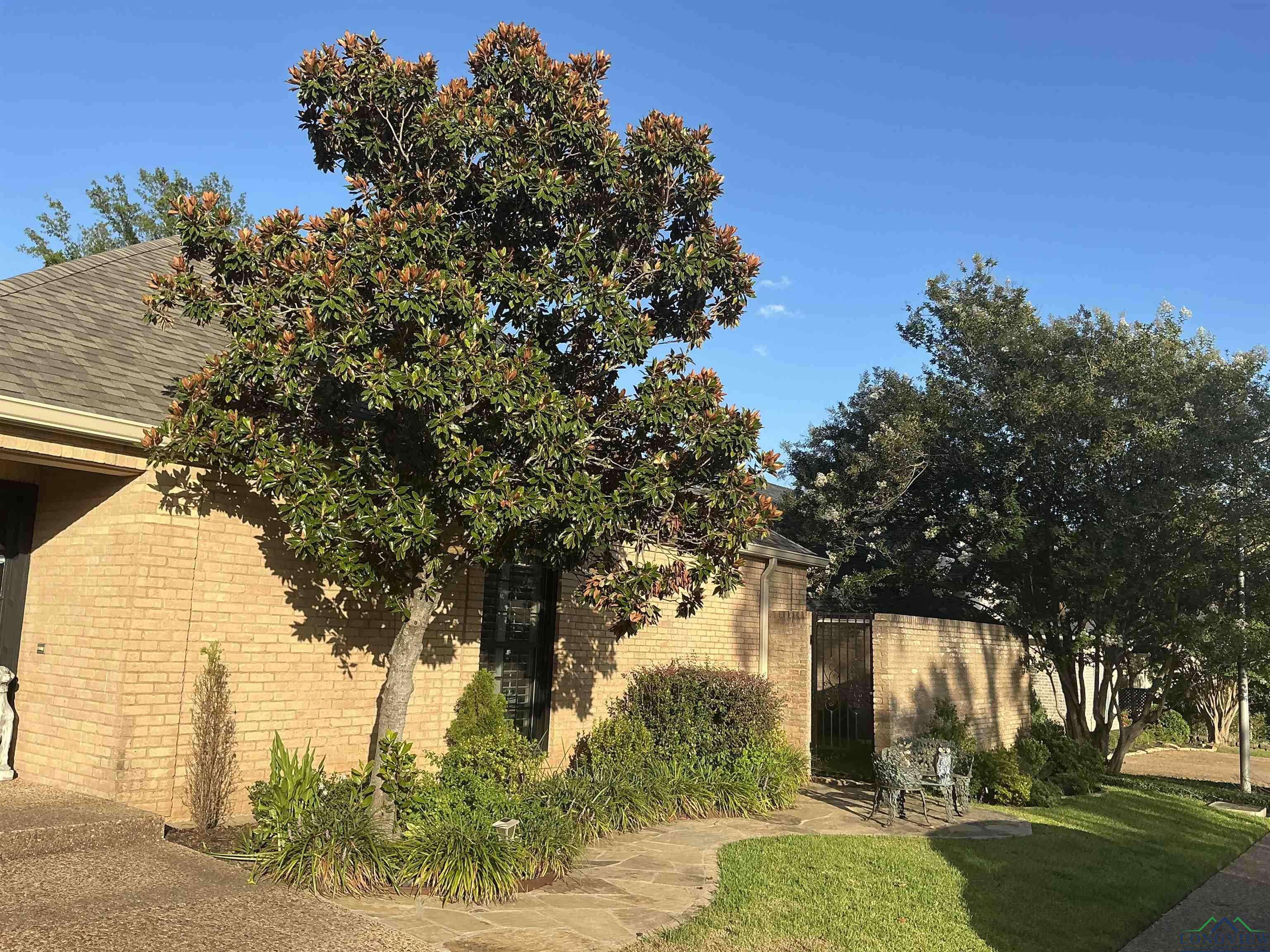 Longview, TX 75601,2206 Robbinwood Ln