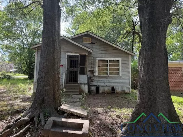 905 Elmore, Marshall, TX 75670