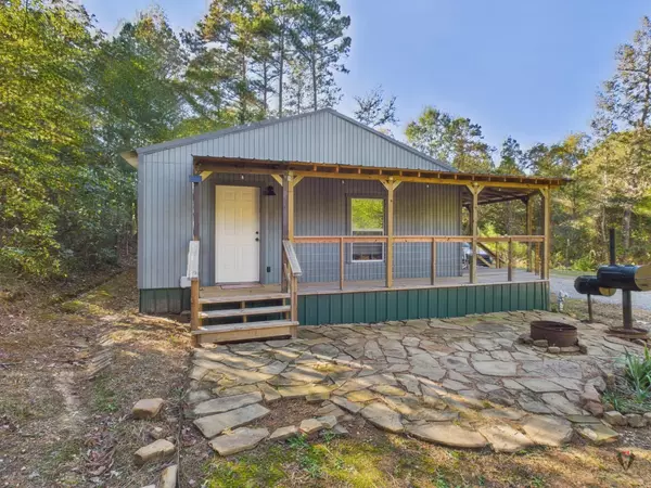 Jefferson, TX 75657,1068 Holiday Harbor Drive