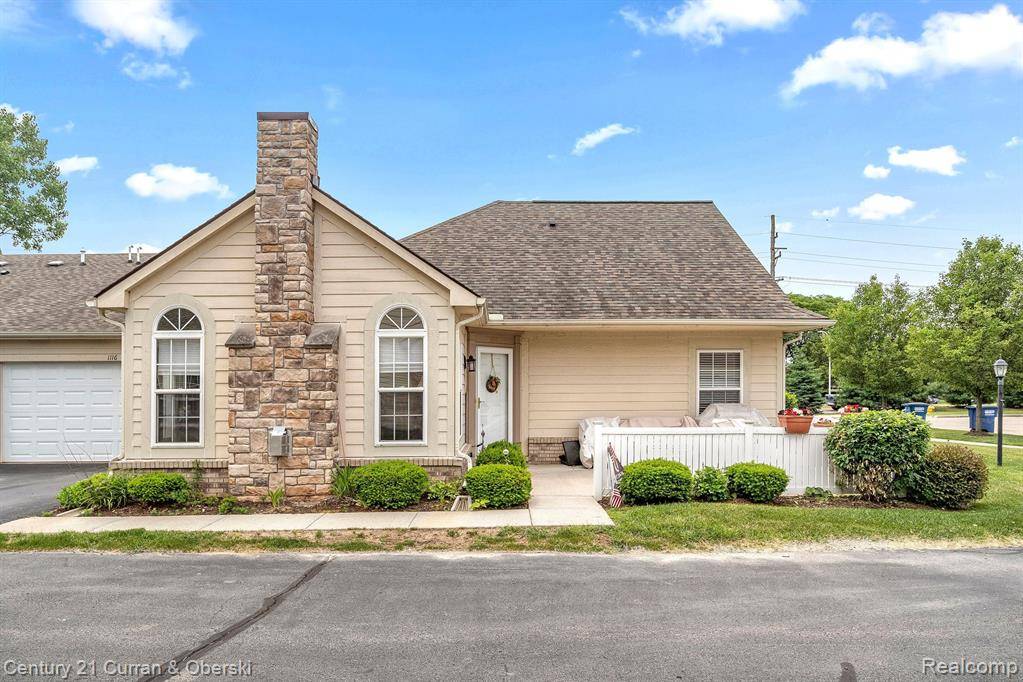 1116 Abbey Court, Westland, MI 48185