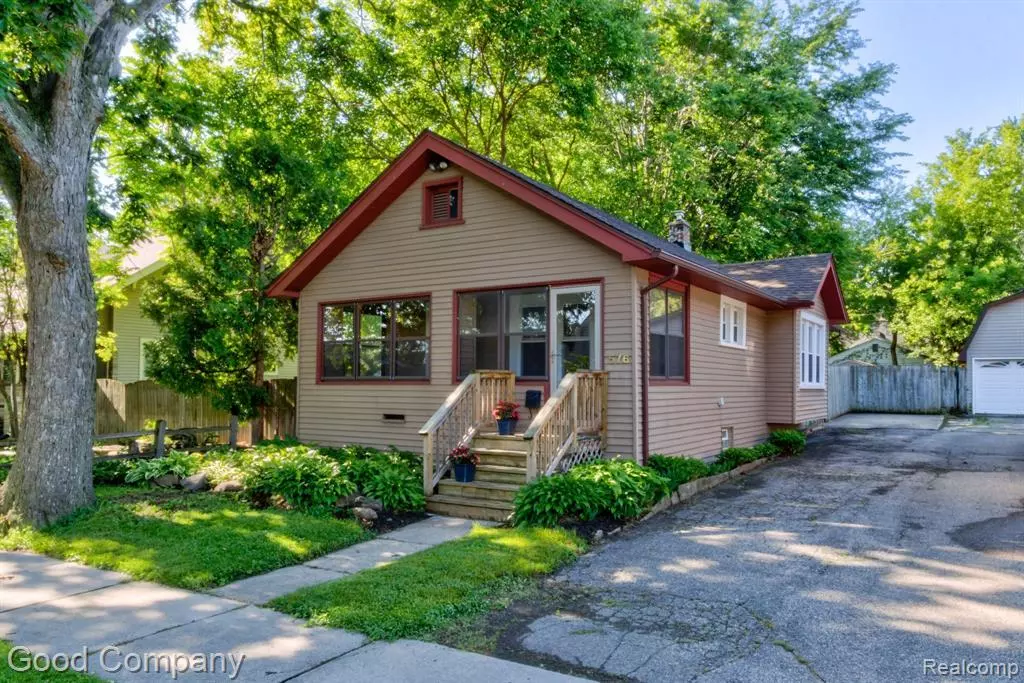 Ferndale, MI 48220,576 E MAPLEHURST Street