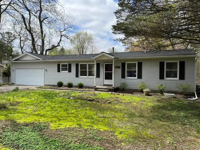 9049 WALNUT Drive, Northfield Twp, MI 48189