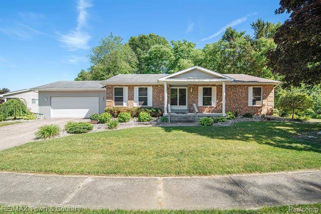 611 NORTHWOOD Drive, Flushing, MI 48433