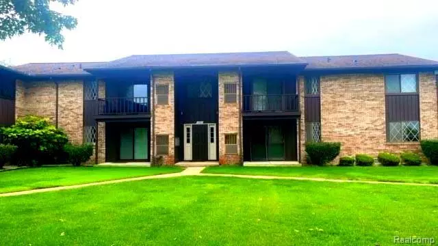 Madison Heights, MI 48071,266 E 13 MILE Road 32