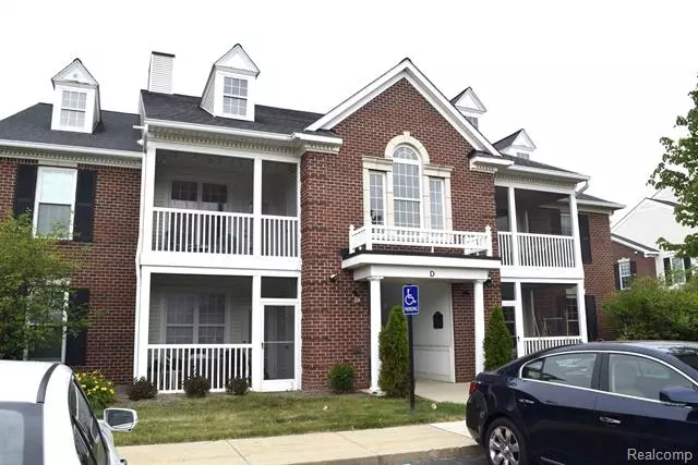 Scio Twp, MI 48103,953 E SUMMERFIELD GLEN Circle