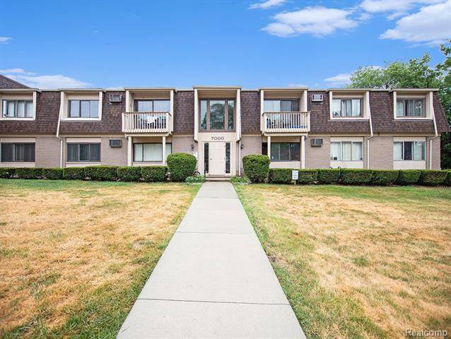 7000 VILLA Drive 7, Waterford Twp, MI 48327