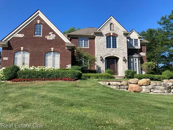 2949 AMBLESIDE COURT, Rochester, MI 48306