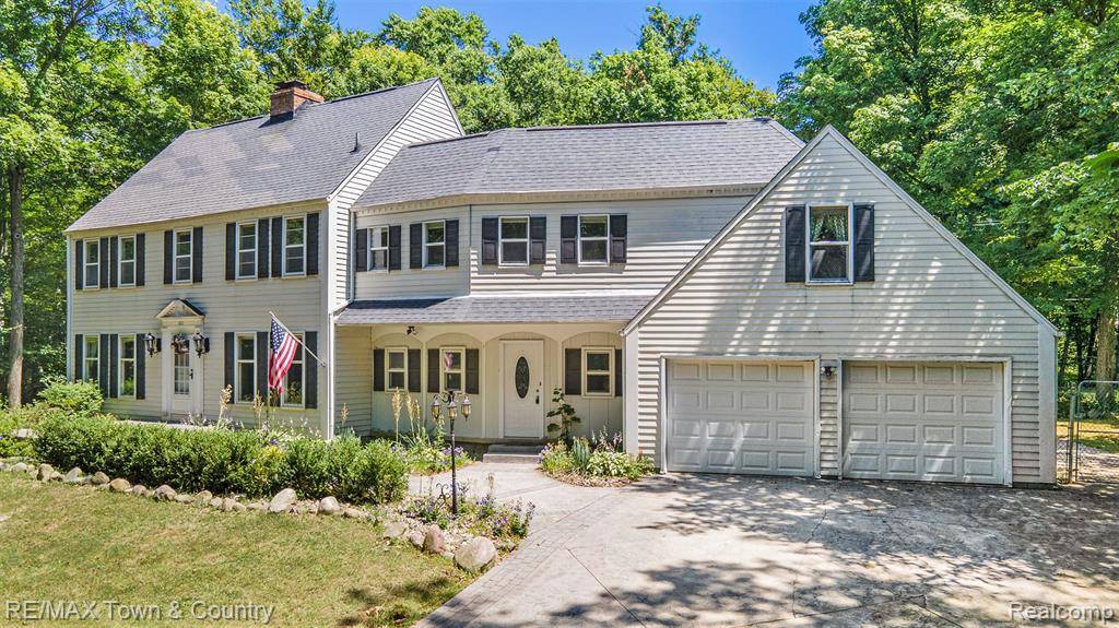 611 MORRISH Road, Flushing, MI 48433