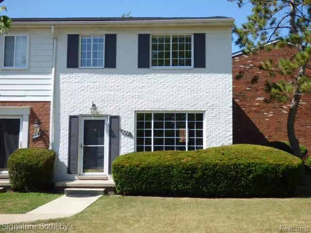 429 FOX HILLS Drive N 11, Bloomfield Hills, MI 48304