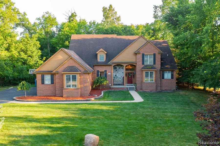 21651 WESTCROFT Drive, Grosse Ile Twp, MI 48138